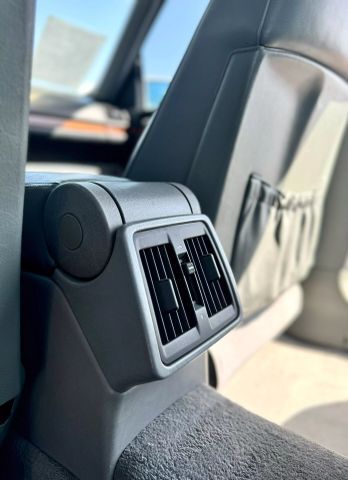 Mercedes-Benz-300-SE-1992-Sedan-19