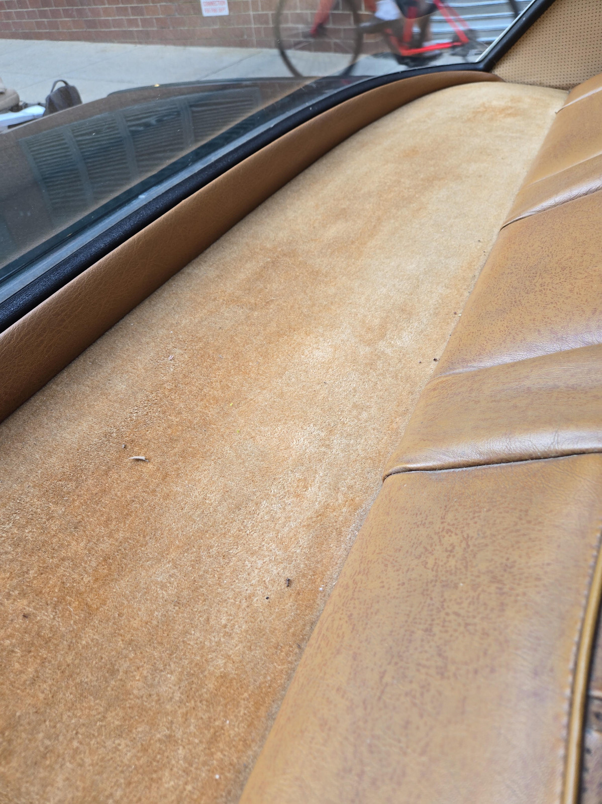 Mercedes-Benz-300-Series-1969-Sedan-30