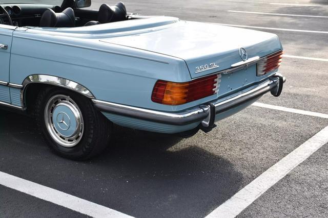 Mercedes-Benz-300-Series-1972-Convertible-11