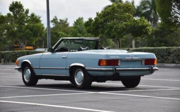 Mercedes-Benz-300-Series-1972-Convertible-2