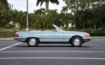 Mercedes-Benz-300-Series-1972-Convertible-4