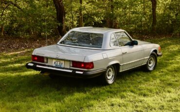 Mercedes-Benz-300-Series-1984-Convertible-10