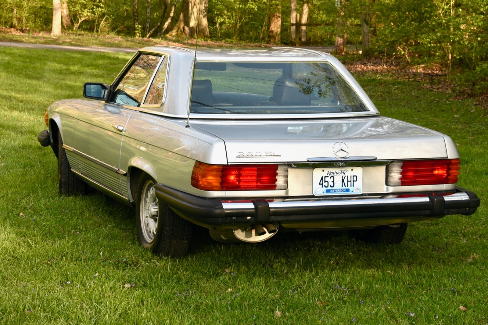 Mercedes-Benz-300-Series-1984-Convertible-16