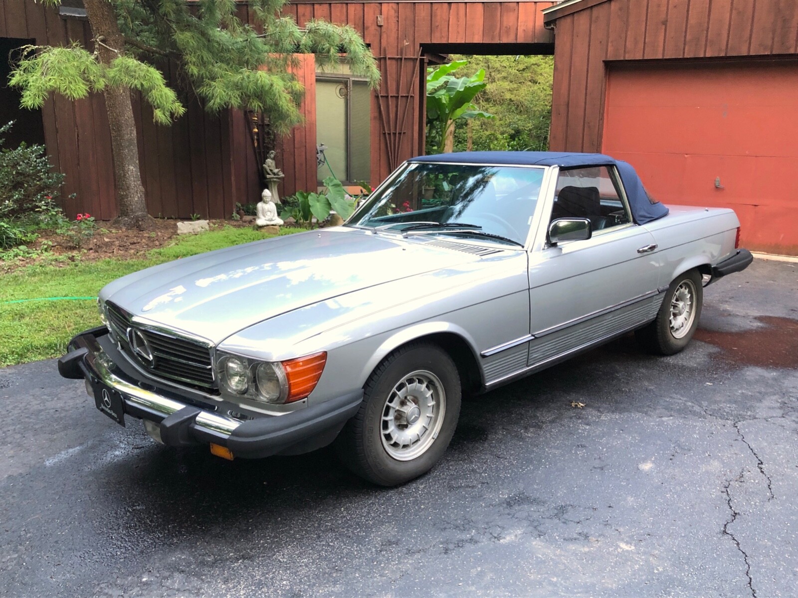 Mercedes-Benz-300-Series-1984-Convertible-20