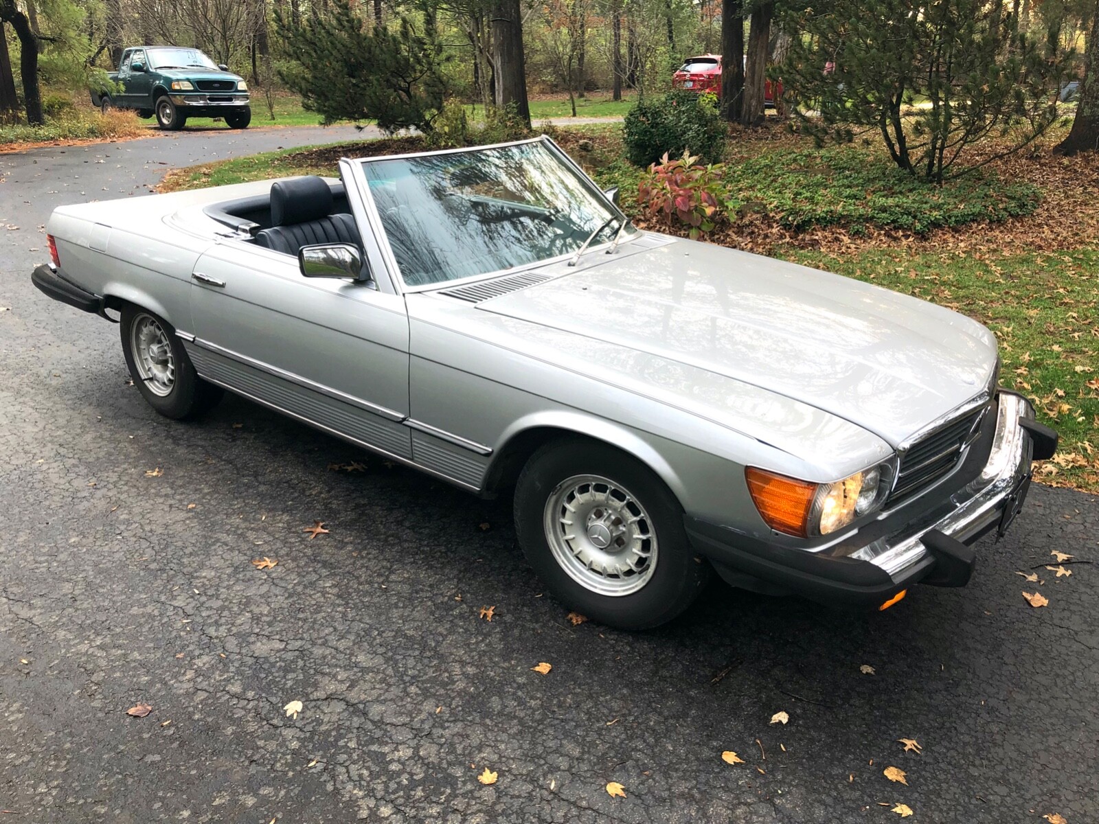 Mercedes-Benz-300-Series-1984-Convertible-7