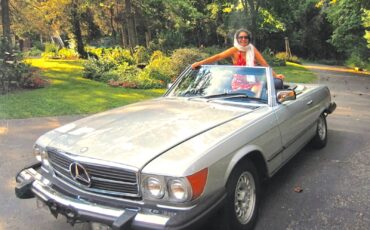 Mercedes-Benz-300-Series-1984-Convertible-9