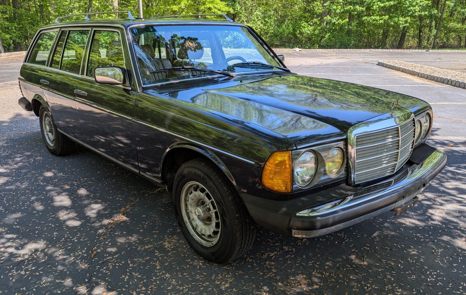 Mercedes-Benz 300-Series 1985 Wagon