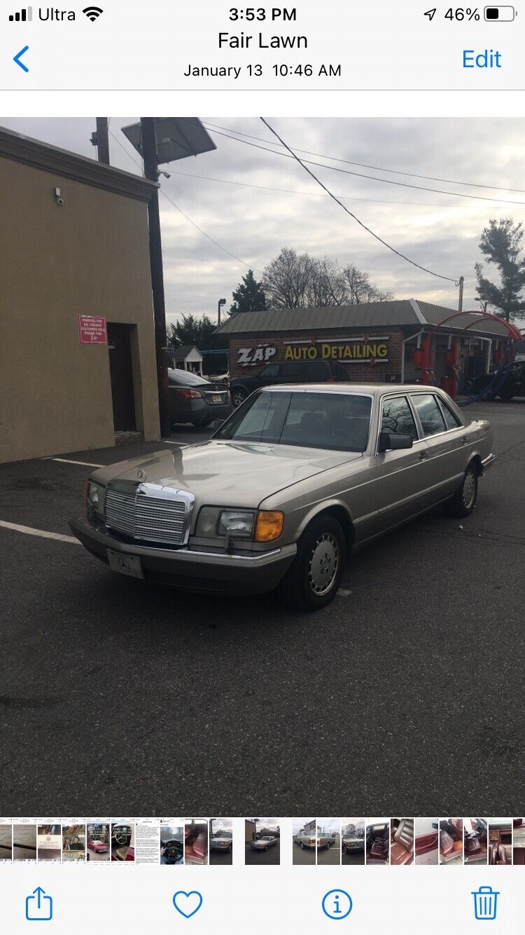 Mercedes-Benz 300-Series 1990 Sedan