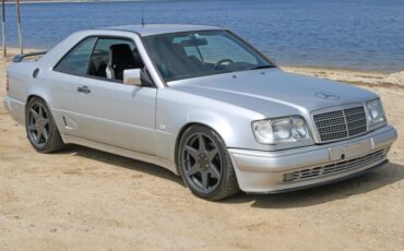 Mercedes-Benz-300-Series-1991-1