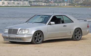 Mercedes-Benz-300-Series-1991-7