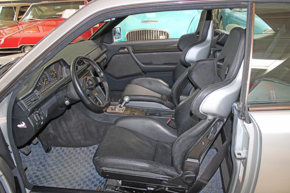 Mercedes-Benz-300-Series-1991-8