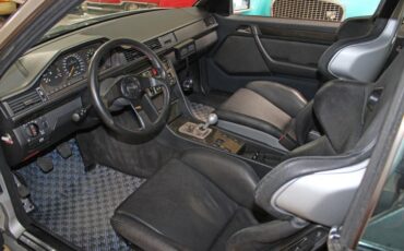 Mercedes-Benz-300-Series-1991-9