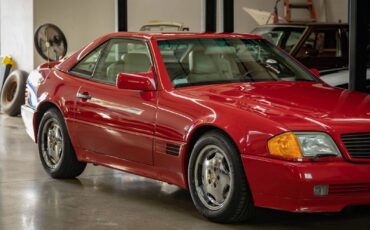 Mercedes-Benz-300-Series-1991-Convertible-10
