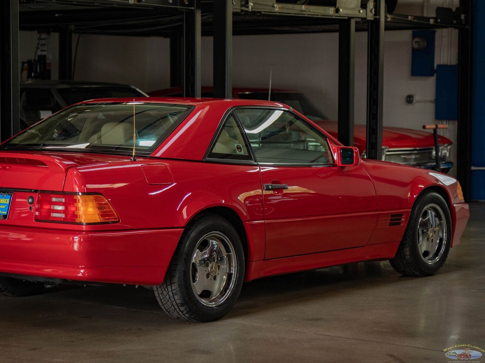 Mercedes-Benz-300-Series-1991-Convertible-19