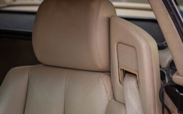 Mercedes-Benz-300-Series-1991-Convertible-21