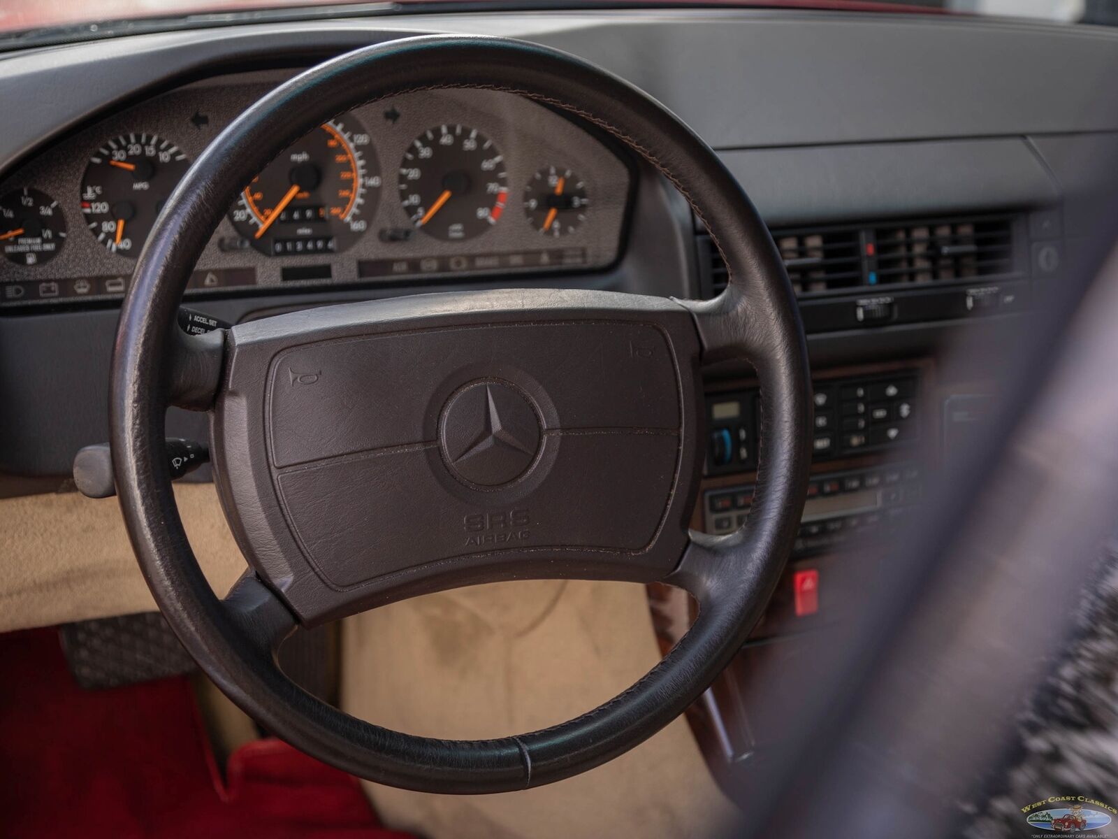 Mercedes-Benz-300-Series-1991-Convertible-26