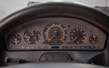 Mercedes-Benz-300-Series-1991-Convertible-35