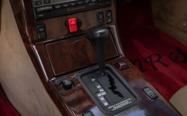 Mercedes-Benz-300-Series-1991-Convertible-37