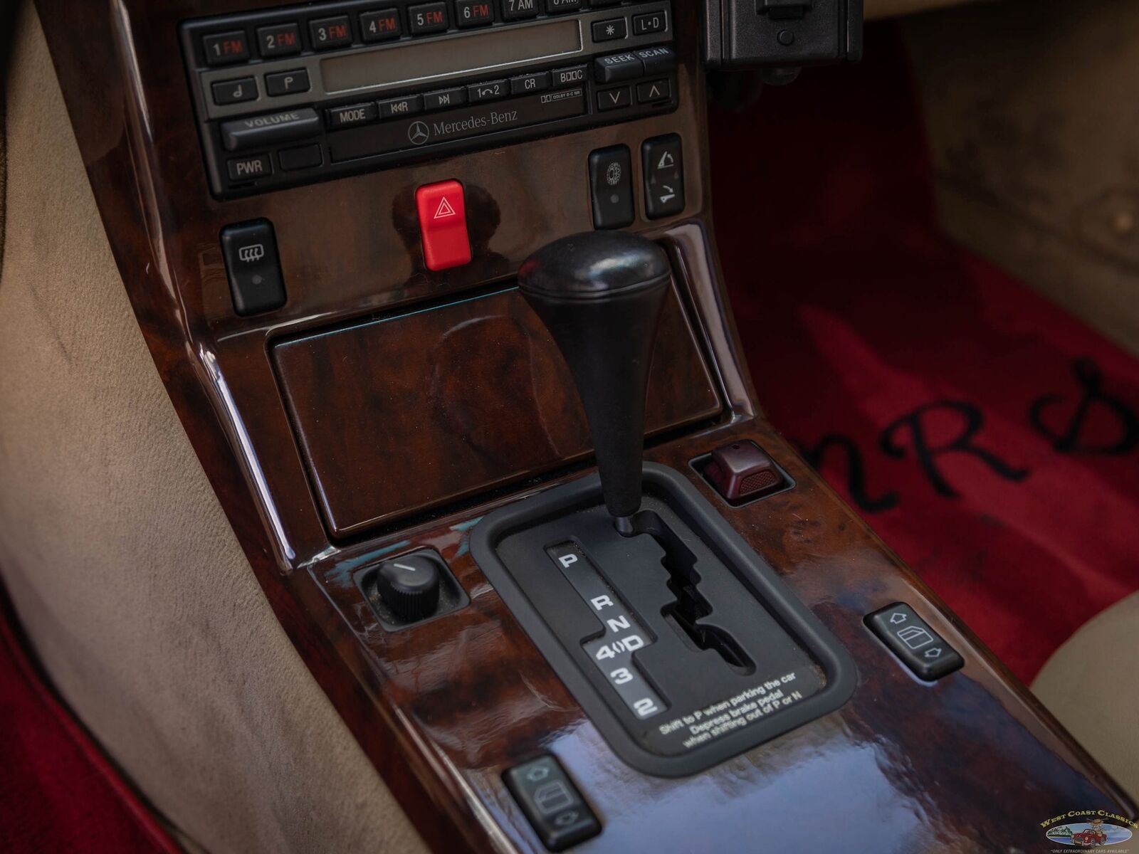 Mercedes-Benz-300-Series-1991-Convertible-37