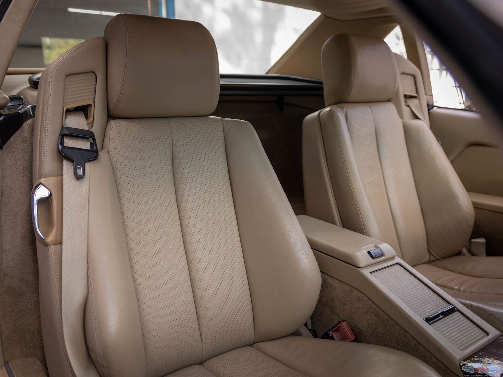 Mercedes-Benz-300-Series-1991-Convertible-38