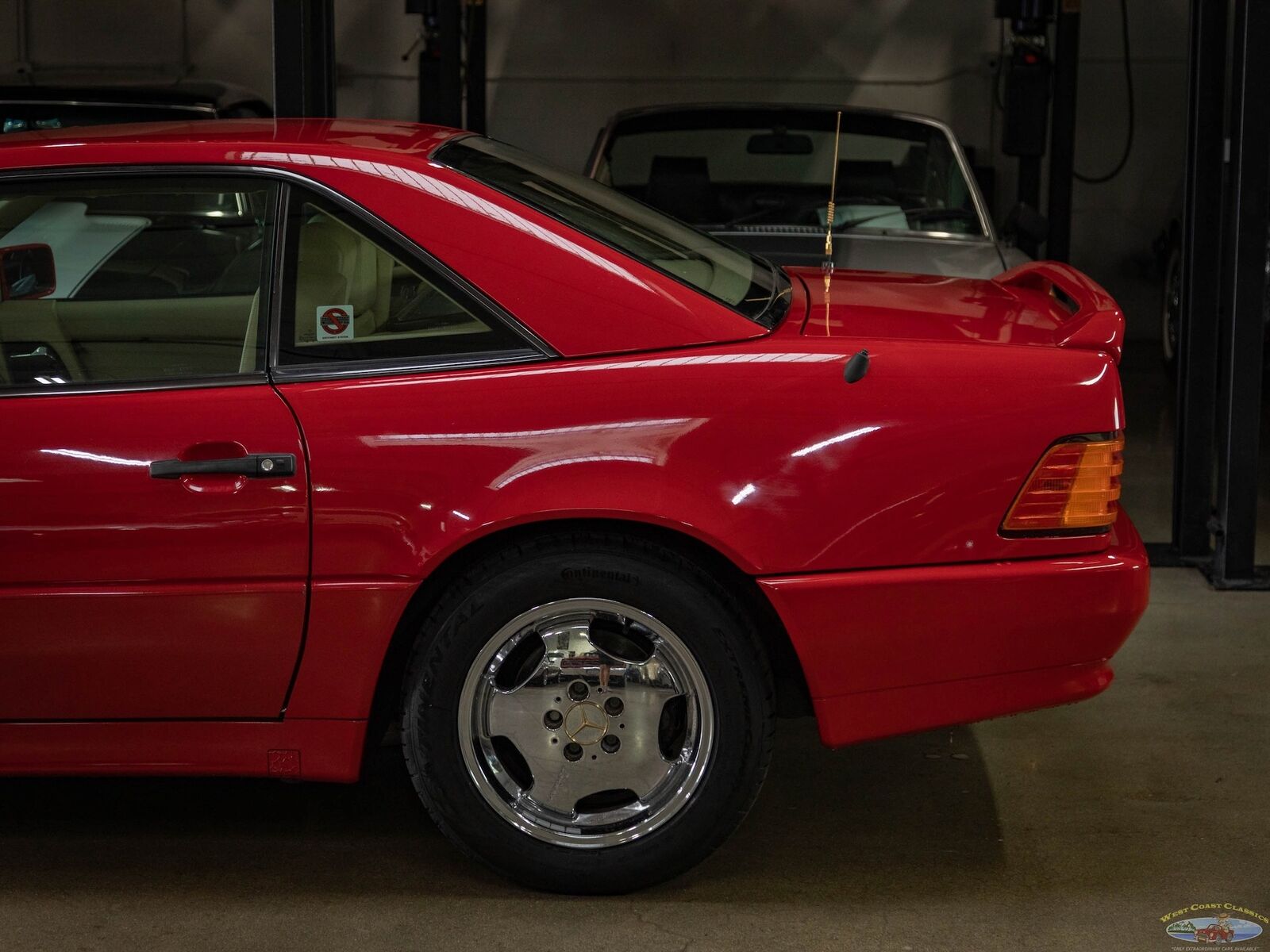 Mercedes-Benz-300-Series-1991-Convertible-6