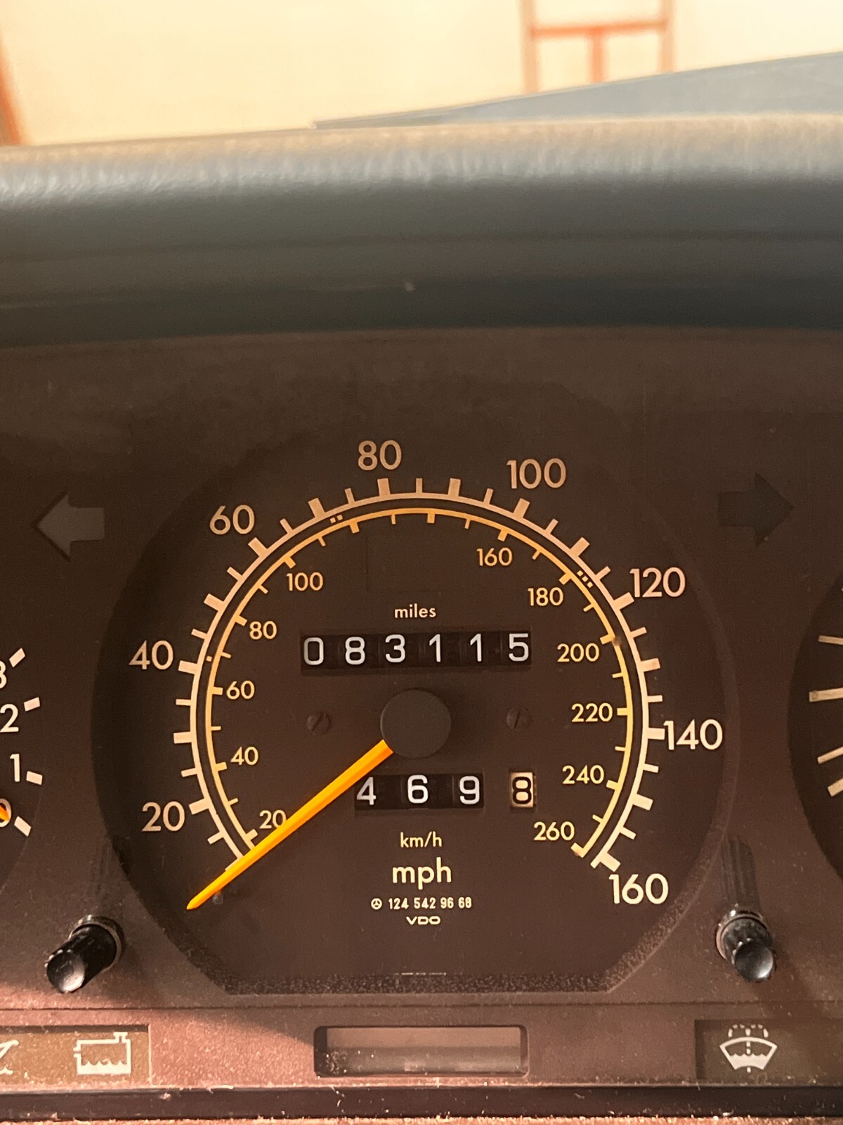 Mercedes-Benz-300-Series-1992-Coupe-12