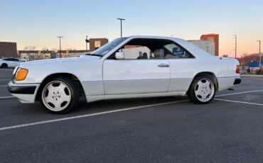 Mercedes-Benz-300-Series-1992-Coupe-2
