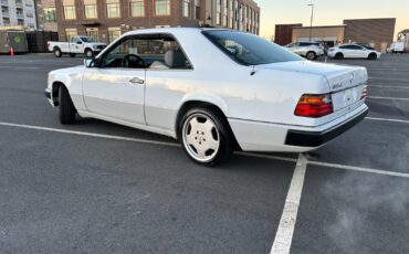 Mercedes-Benz-300-Series-1992-Coupe-3