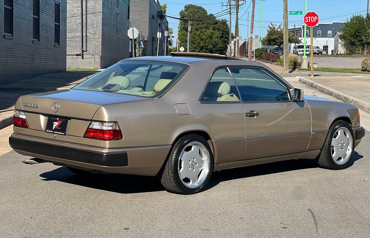 Mercedes-Benz-300-Series-1993-Coupe-11