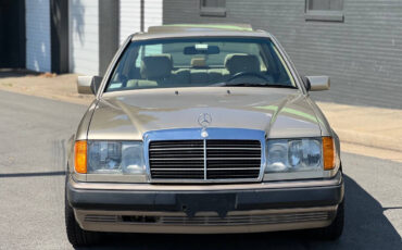Mercedes-Benz-300-Series-1993-Coupe-3