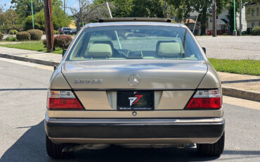 Mercedes-Benz-300-Series-1993-Coupe-5