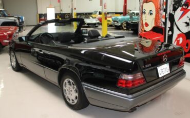 Mercedes-Benz-300-Series-1994-1