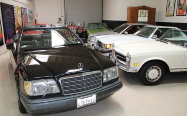 Mercedes-Benz-300-Series-1994-18