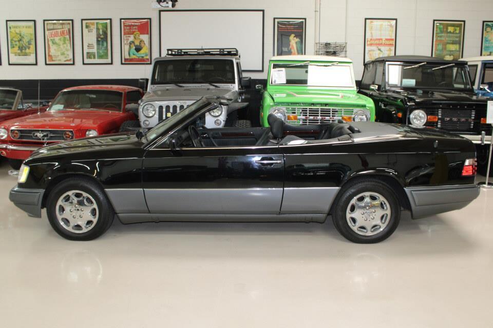 Mercedes-Benz-300-Series-1994-21