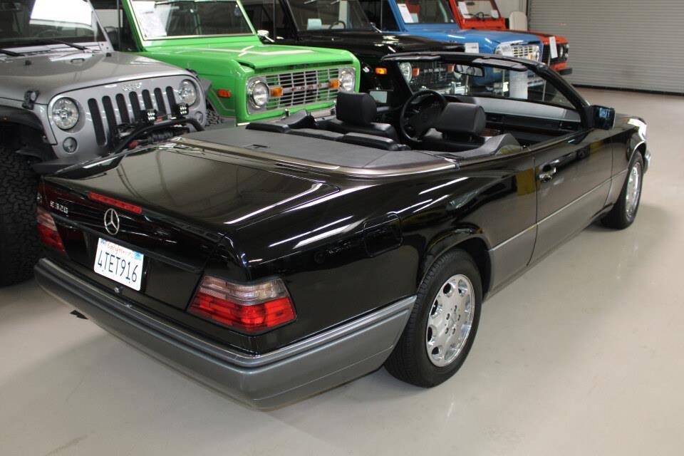 Mercedes-Benz-300-Series-1994-4