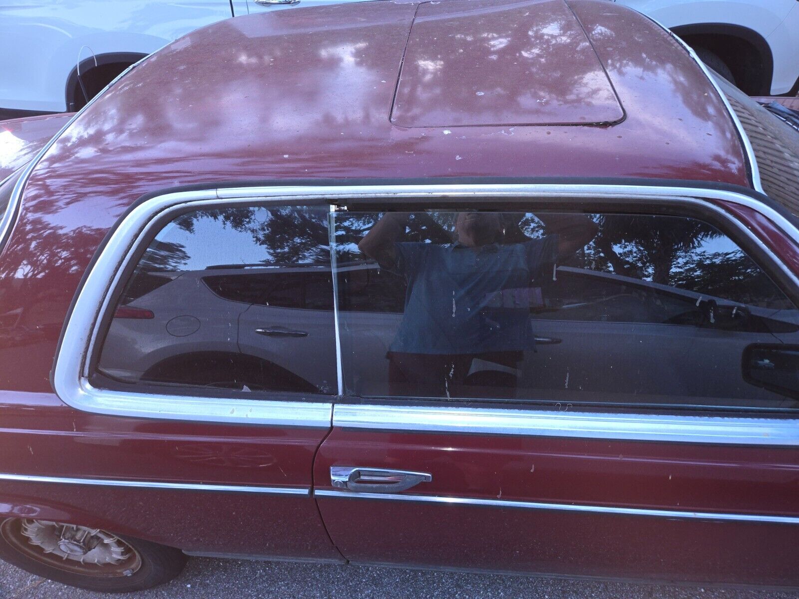 Mercedes-Benz-300CD-1983-Coupe-12
