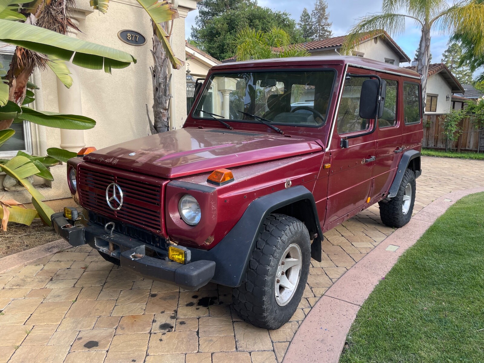 Mercedes-Benz-300GD-1980-SUV-1