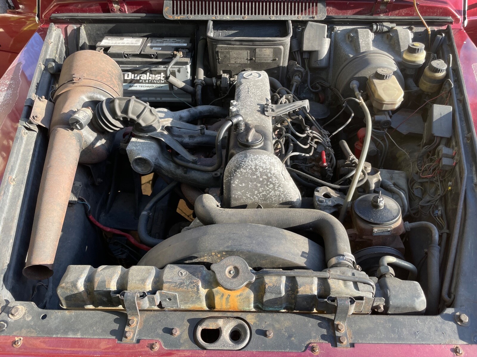 Mercedes-Benz-300GD-1980-SUV-13