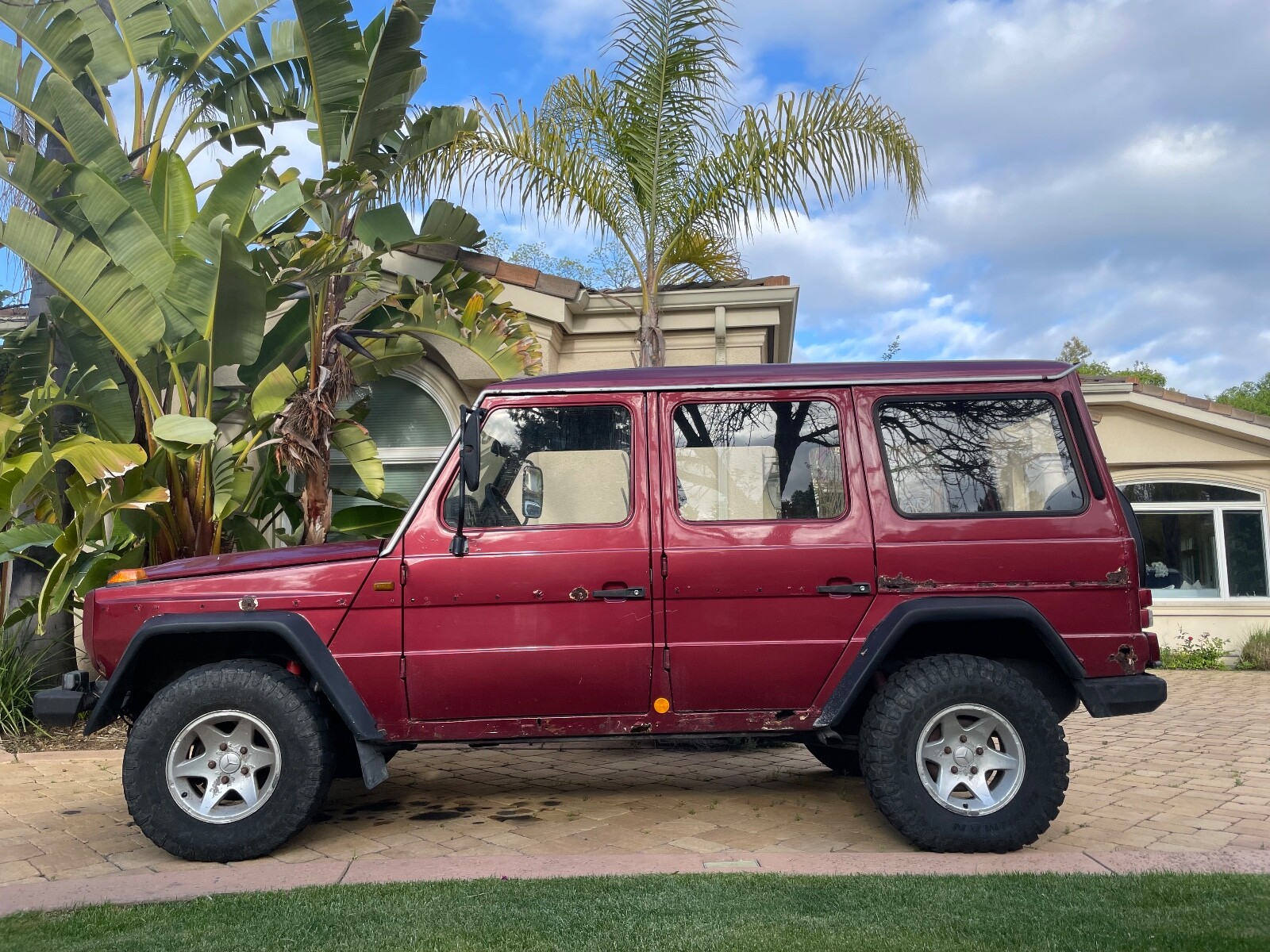 Mercedes-Benz-300GD-1980-SUV