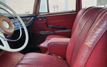 Mercedes-Benz-300SE-1962-9