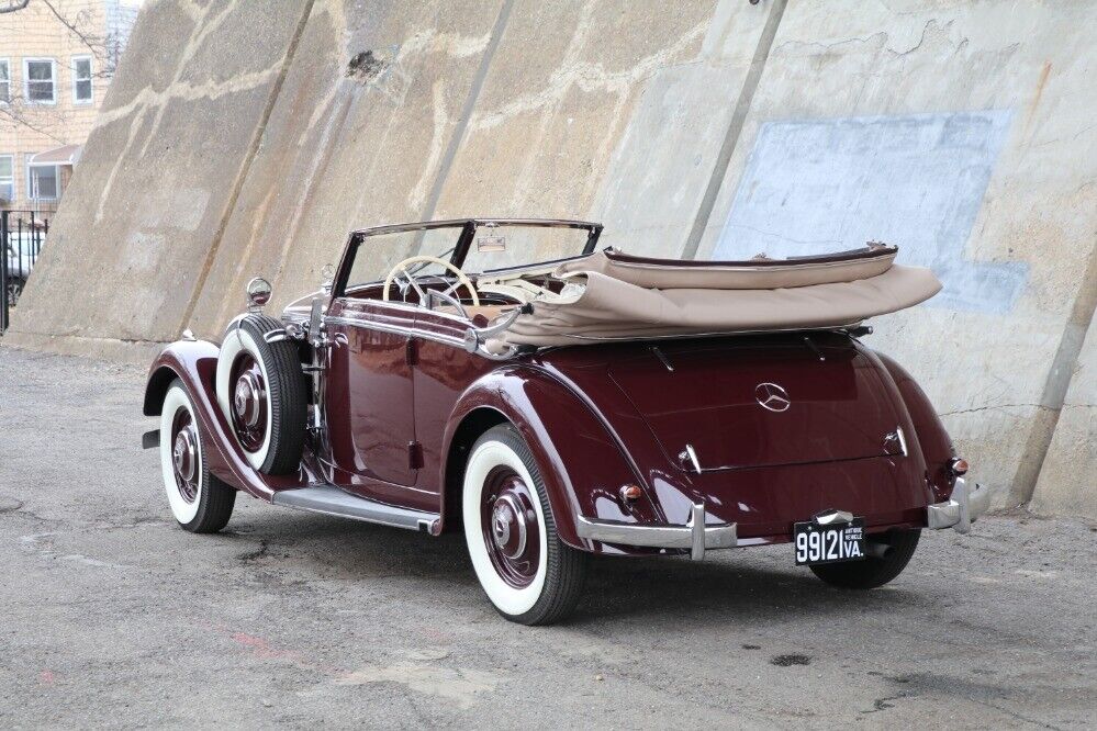 Mercedes-Benz-320-1938-Cabriolet-2