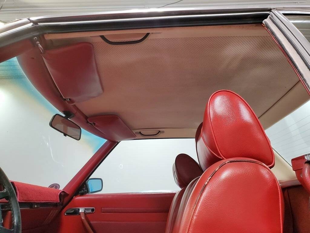 Mercedes-Benz-350sl-1972-Convertible-23