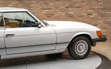 Mercedes-Benz-380-SL-1985-Other-11