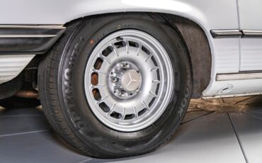 Mercedes-Benz-380-SL-1985-Other-12