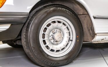 Mercedes-Benz-380-SL-1985-Other-14