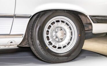 Mercedes-Benz-380-SL-1985-Other-15