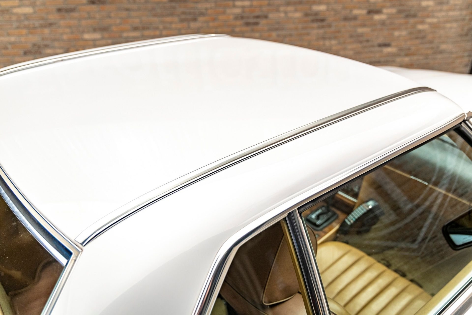Mercedes-Benz-380-SL-1985-Other-19