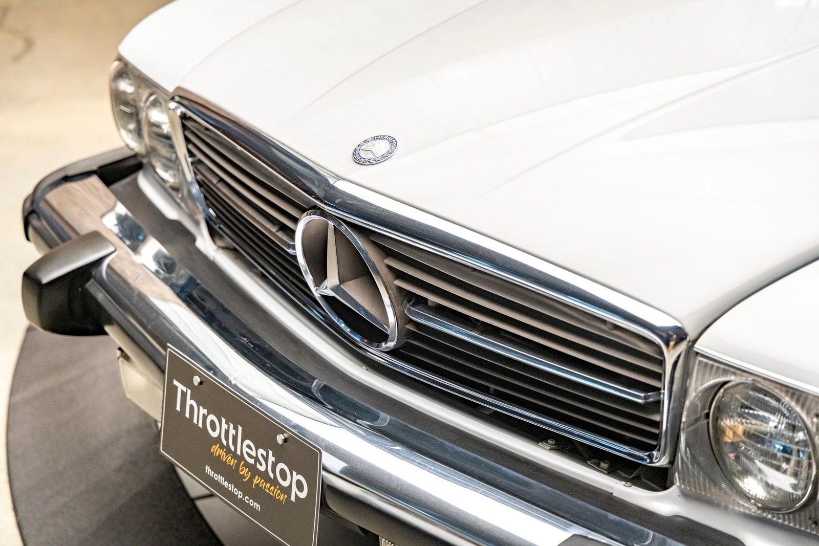Mercedes-Benz-380-SL-1985-Other-21