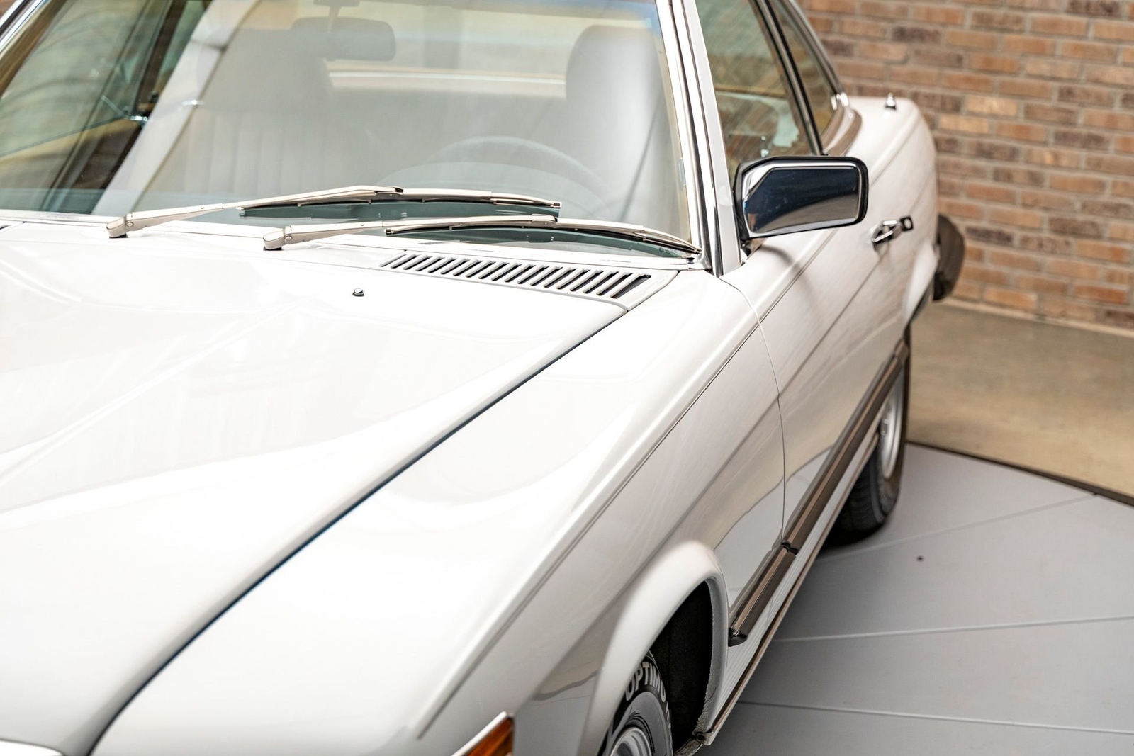 Mercedes-Benz-380-SL-1985-Other-22