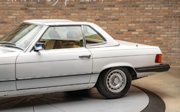 Mercedes-Benz-380-SL-1985-Other-9